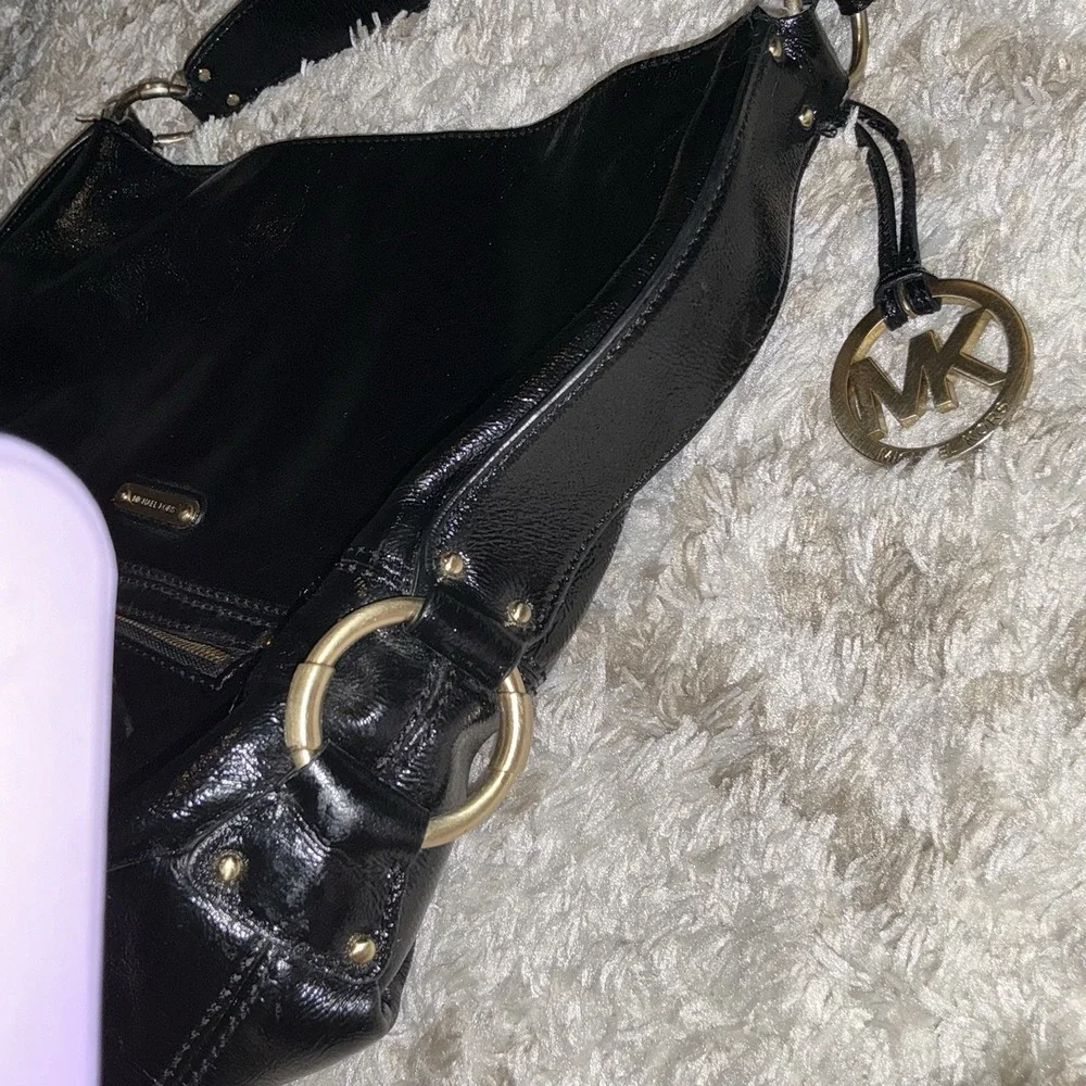 Michael Kors Black Patent Leather Austin Slouchy Bag‎